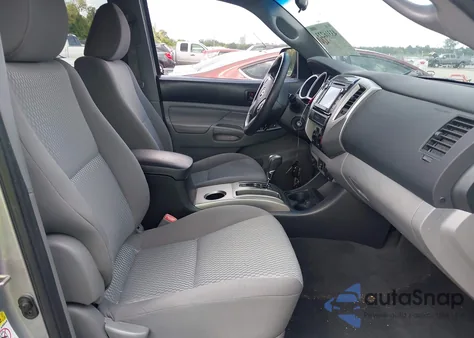 2015 Toyota Tacoma Prerunner V6 из США, поврежденный, VIN 5TFKU4HN2FX005981